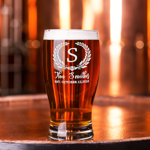 Personalized Crest Monogram Initial and Surname Anniversary Date Etched 20 oz Beer Pub Glass