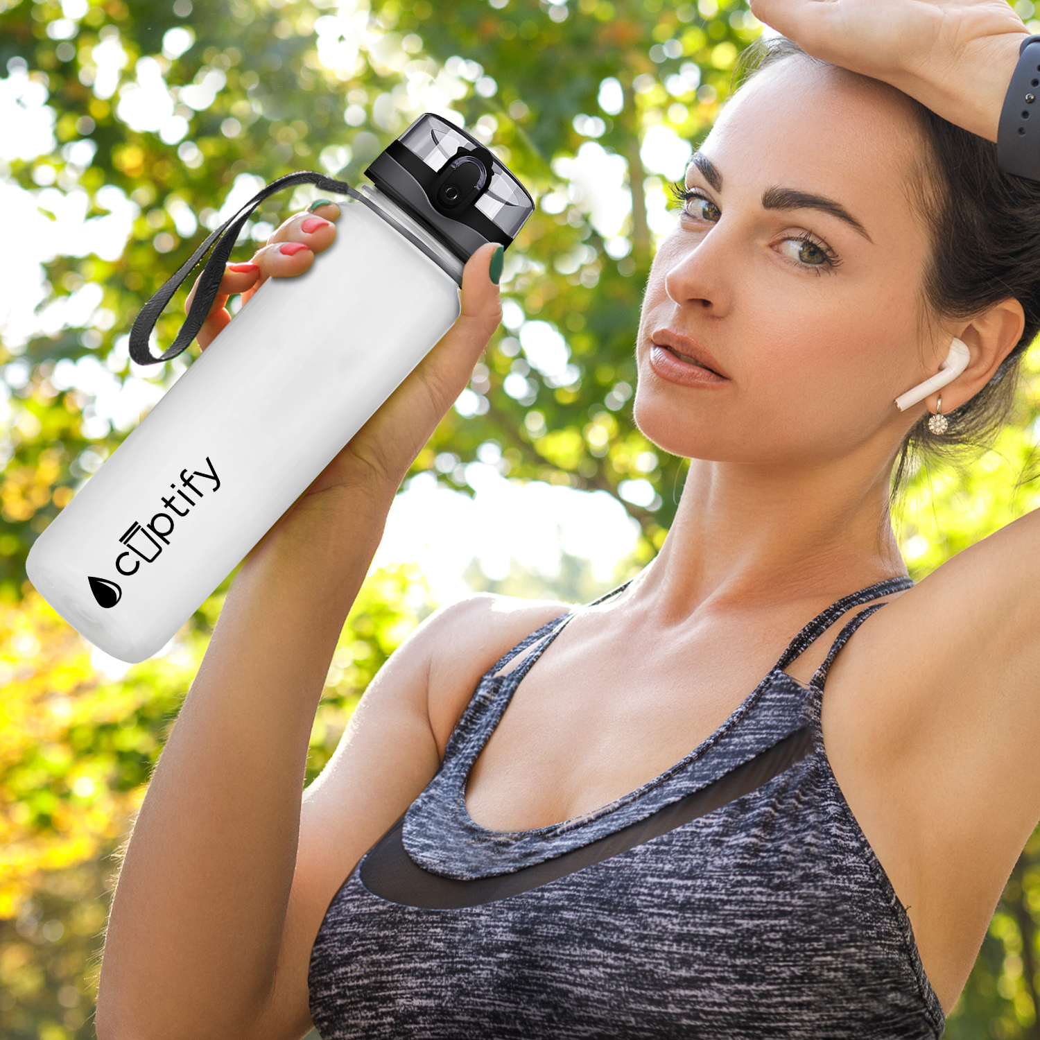 Cuptify Clear Frosted 32 oz Hydration Tracker Water Bottle